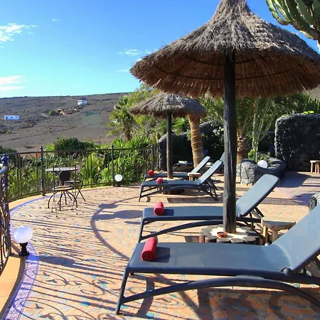 Jurte - Traumhafter Meerblick, Beheizter Pool, Sauna, Billiard, Tischtennis, Garten Apartamento